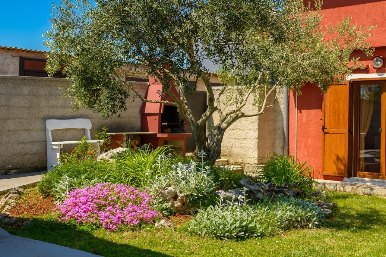 Villa Carla With Private Pool & Kids Playground - Pet Friendly Mutvoran 外观 照片