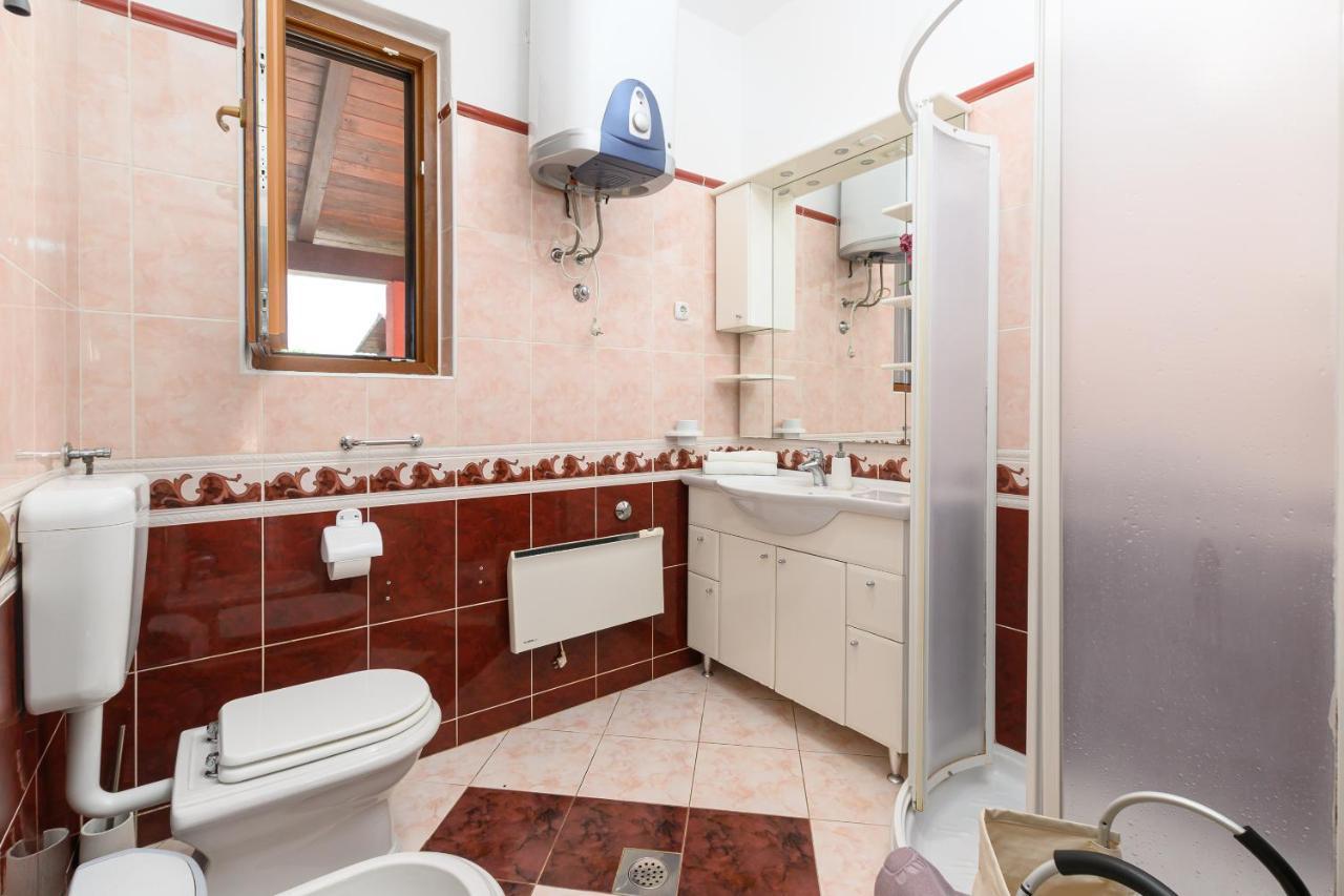 Villa Carla With Private Pool & Kids Playground - Pet Friendly Mutvoran 外观 照片